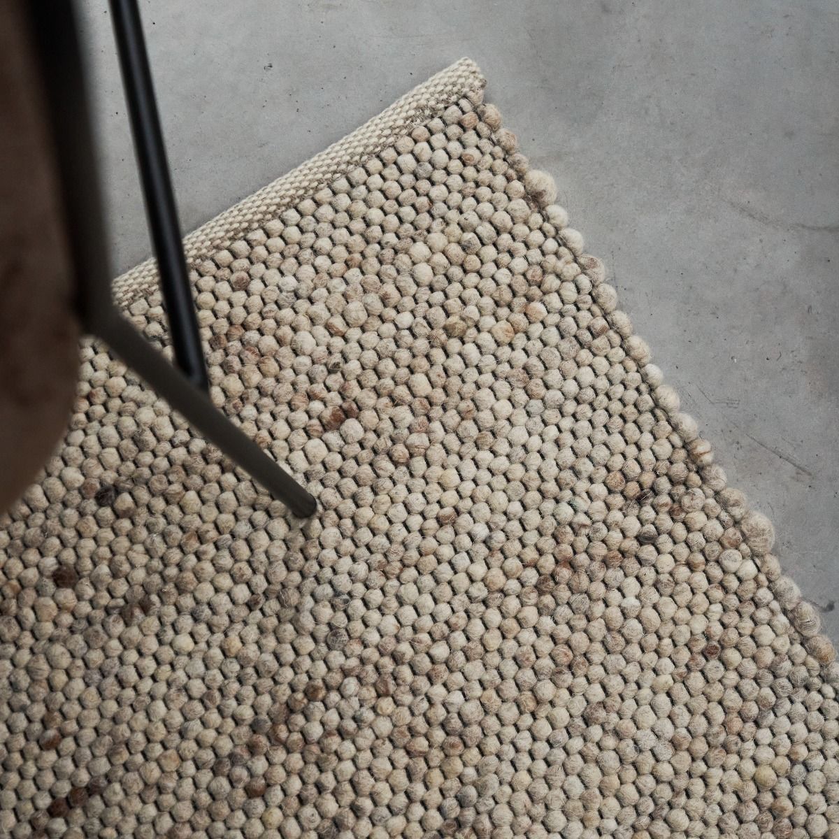 Waarom zou je beter een handgemaakt vloerkleed kiezen ipv een machinaal gewoven vloerkleed? - Vloerkledenloods