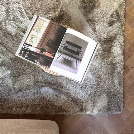 Hoogpolig vloerkleed Odelia stone - Interieur05