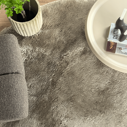 Organisch hoogpolig vloerkleed Odelia stone - Interieur05