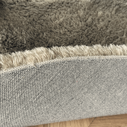 Organisch hoogpolig vloerkleed Odelia stone - Interieur05