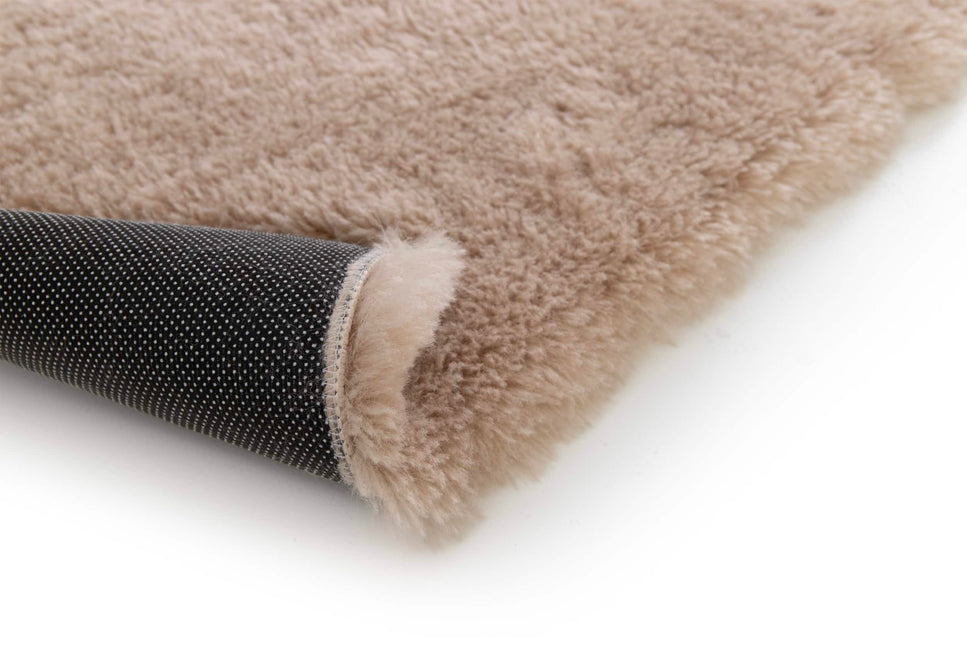 Hoogpolig vloerkleed Furr bruin - Interieur05