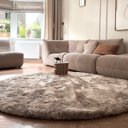 Rond hoogpolig vloerkleed Odelia stone - Interieur05