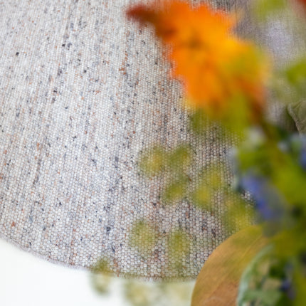 Rond wollen vloerkleed Sienna Ash Brown Eva Interior
