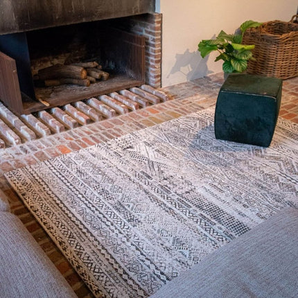 Antiquarian Kilim Medina white 9114 - Louis de Poortere - Vloerkledenloods