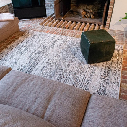 Antiquarian Kilim Medina white 9114 - Louis de Poortere - Vloerkledenloods