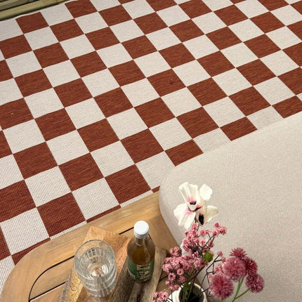 Buitenkleed Level blokken - checkerboard - roest - Interieur05 - Vloerkledenloods