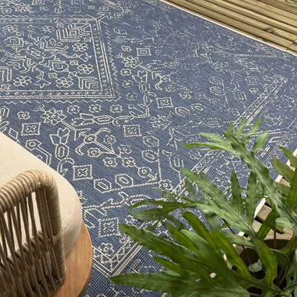 Buitenkleed Nova blauw - Interieur05 - Vloerkledenloods