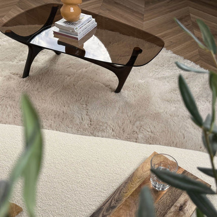 Hoogpolig Organisch vloerkleed Furr Stone beige - Interieur05 - Vloerkledenloods