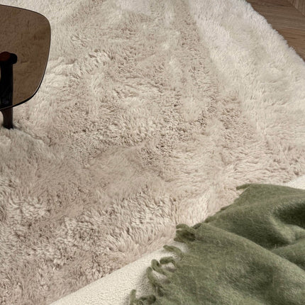 Hoogpolig vloerkleed Furr beige - Interieur05 - Vloerkledenloods