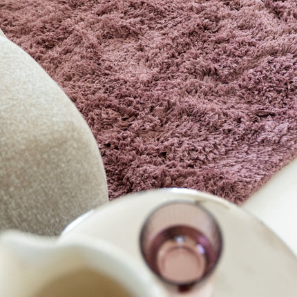Hoogpolige Vloerkleden - Organisch hoogpolig vloerkleed Pilo Darkpink Polyester Interieur05 - Vloerkledenloods