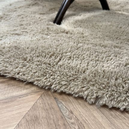 Hoogpolig vloerkleed Furr bruin - Interieur05