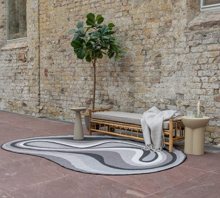 Organisch gevormd buitenkleed Loop Stone Zwart