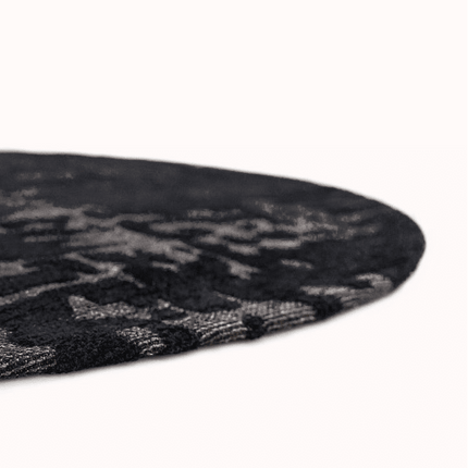 Moderne vloerkleden - Rond vloerkleed Baobab Black Water 9200 - Louis De Poortere - Vloerkledenloods