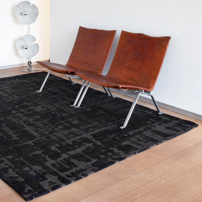Moderne vloerkleden - Vloerkleed Baobab Black Water 9200 - Louis De Poortere - Vloerkledenloods