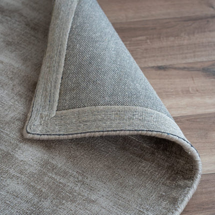 Moderne vloerkleden - Vloerkleed Felva viscose silk taupe - Interieur05 - Vloerkledenloods