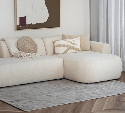 Moderne vloerkleden - Vloerkleed Felva viscose silk taupe - Interieur05 - Vloerkledenloods