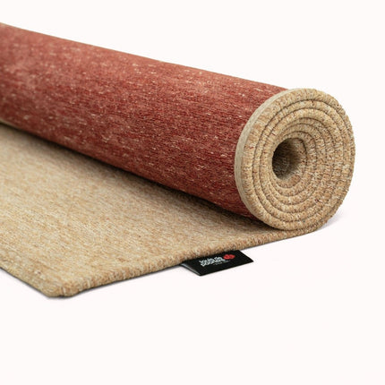 Moderne vloerkleden - Vloerkleed Ribbon Imperial Red 9847 - Louis De Poortere - Vloerkledenloods