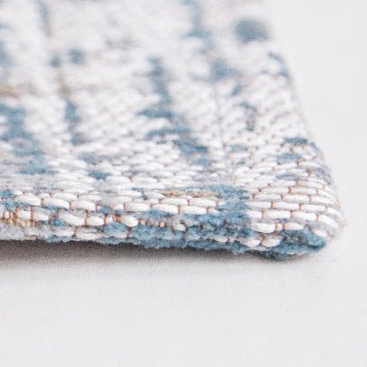 Moderne vloerkleden - Vloerkleed Streaks Long Island Blue 8718 - Louis De Poortere - Vloerkledenloods