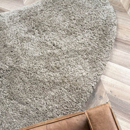 Organisch hoogpolig vloerkleed Pilo taupe polyester Interieur05 - Vloerkledenloods