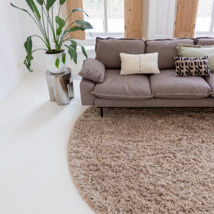 Rond wollen vloerkleed hoogpolig Raw Wool Lichtbruin Interieur05