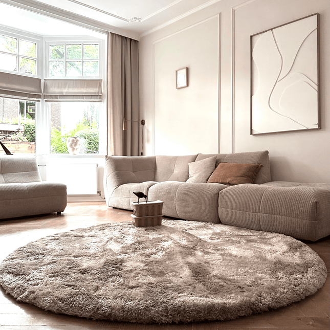 Rond hoogpolig vloerkleed Odelia stone - Interieur05 - Vloerkledenloods