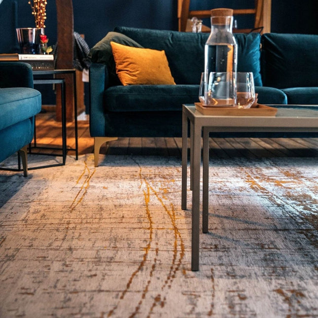 The Mad Men Griff Collection Columbus Gold 8419 - Louis de Poortere - Vloerkledenloods